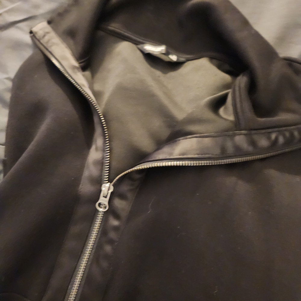 Simply Vera Vera Wang Women's Black Zip-Up Jacket